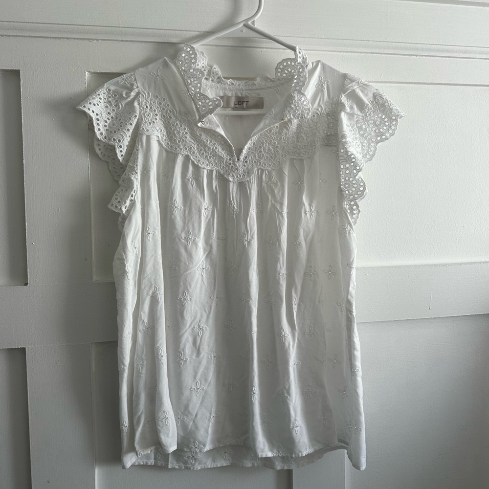 NWT LOFT flutter sleeve eyelet top - size XS